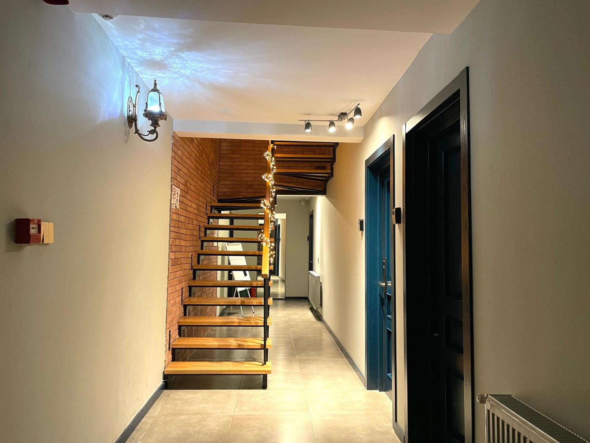 Apart Hotel Console Тбилиси Экстерьер фото