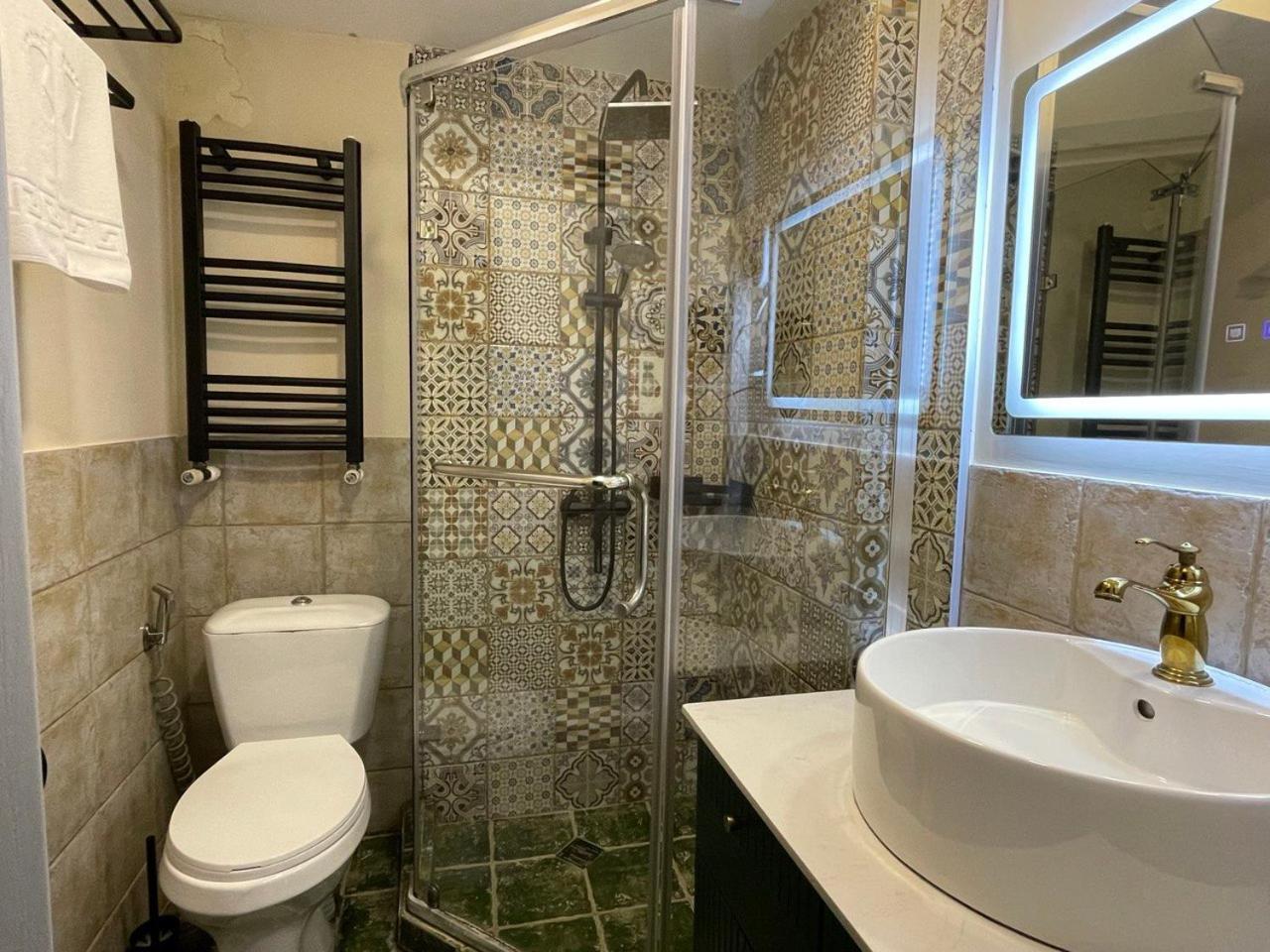 Apart Hotel Console Тбилиси Экстерьер фото