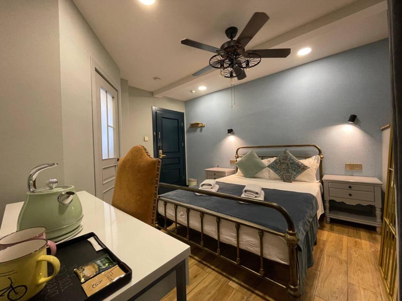 Apart Hotel Console Тбилиси Экстерьер фото