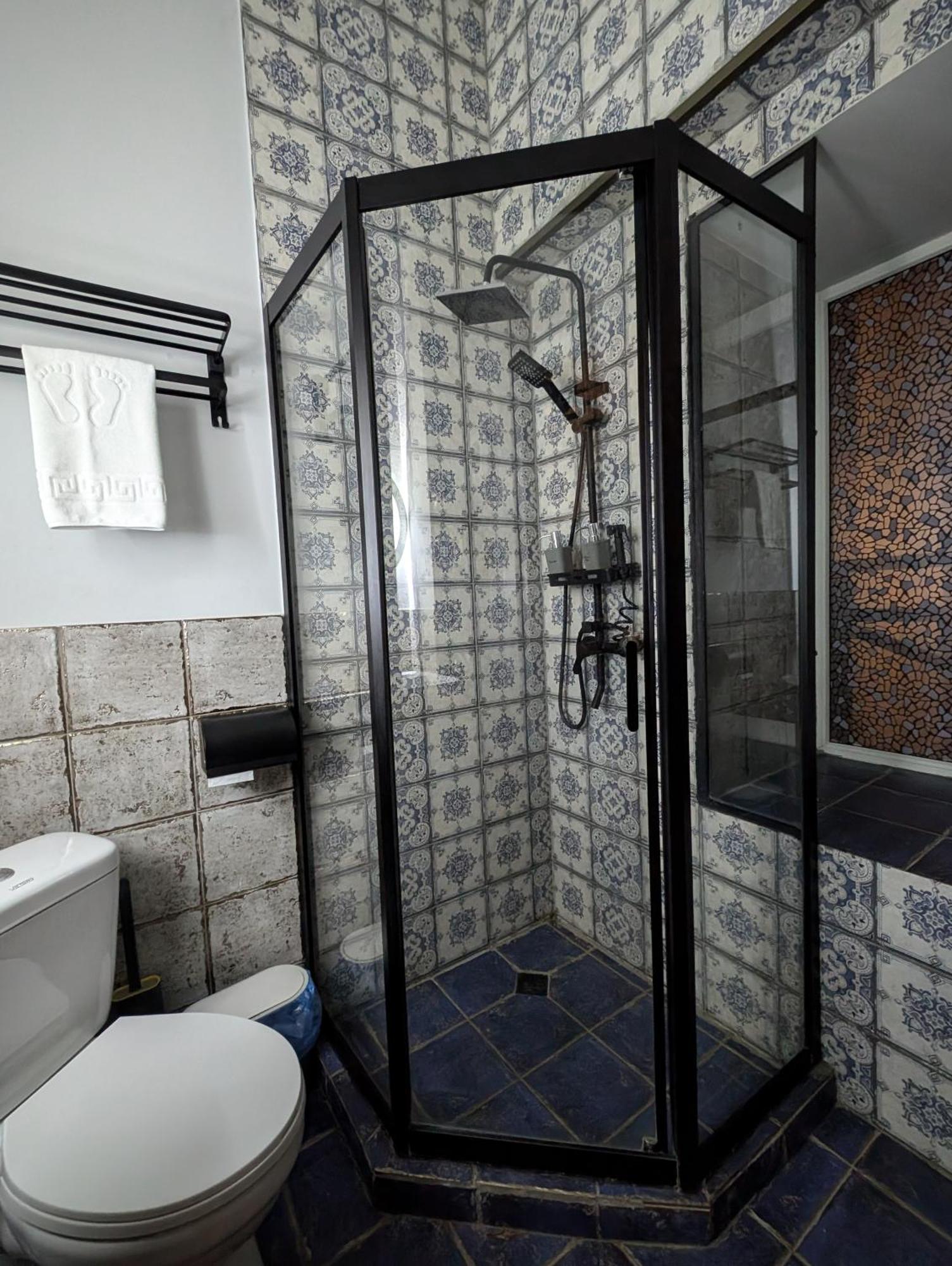 Apart Hotel Console Тбилиси Экстерьер фото